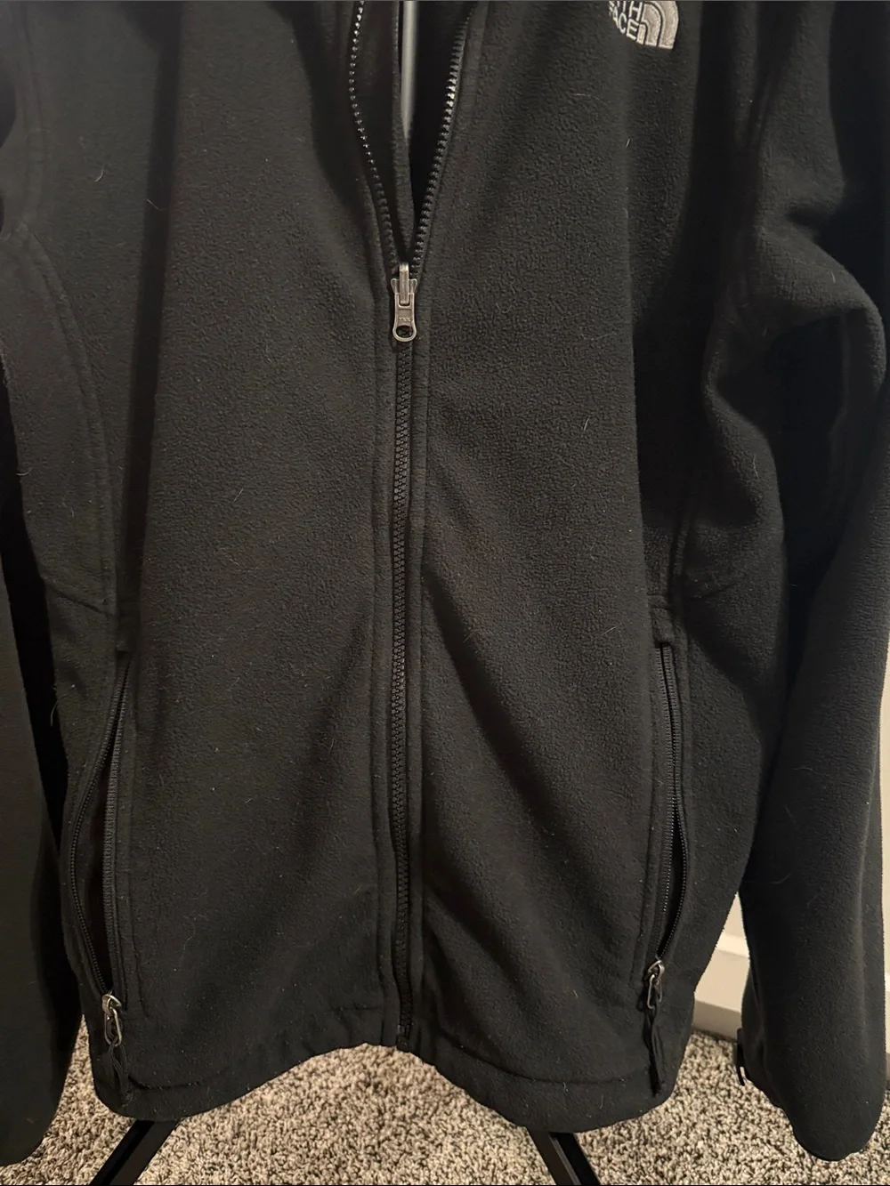 The North Face Men’s Black Full Zip Fleece Jacket Medium